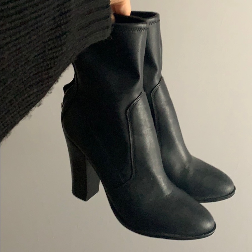Black heel booties